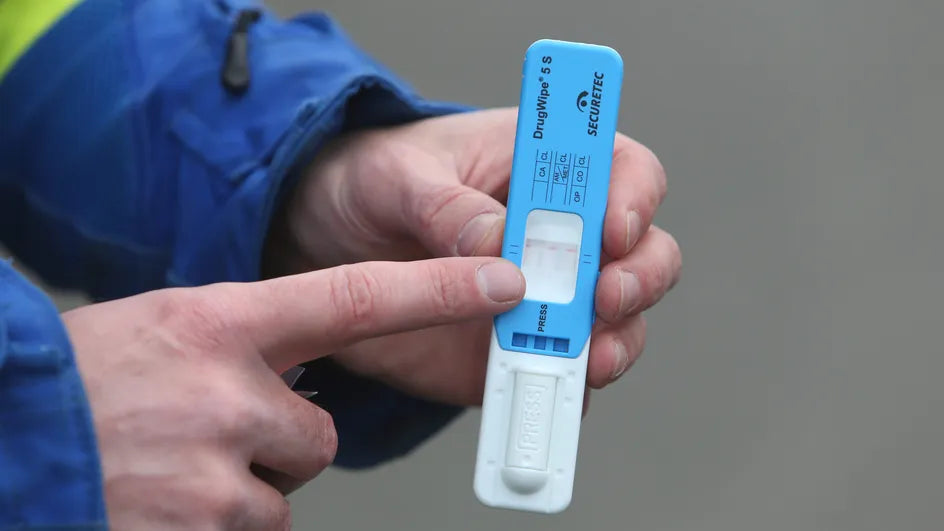 Le CBD est-il détectable au test salivaire ? - Kempt